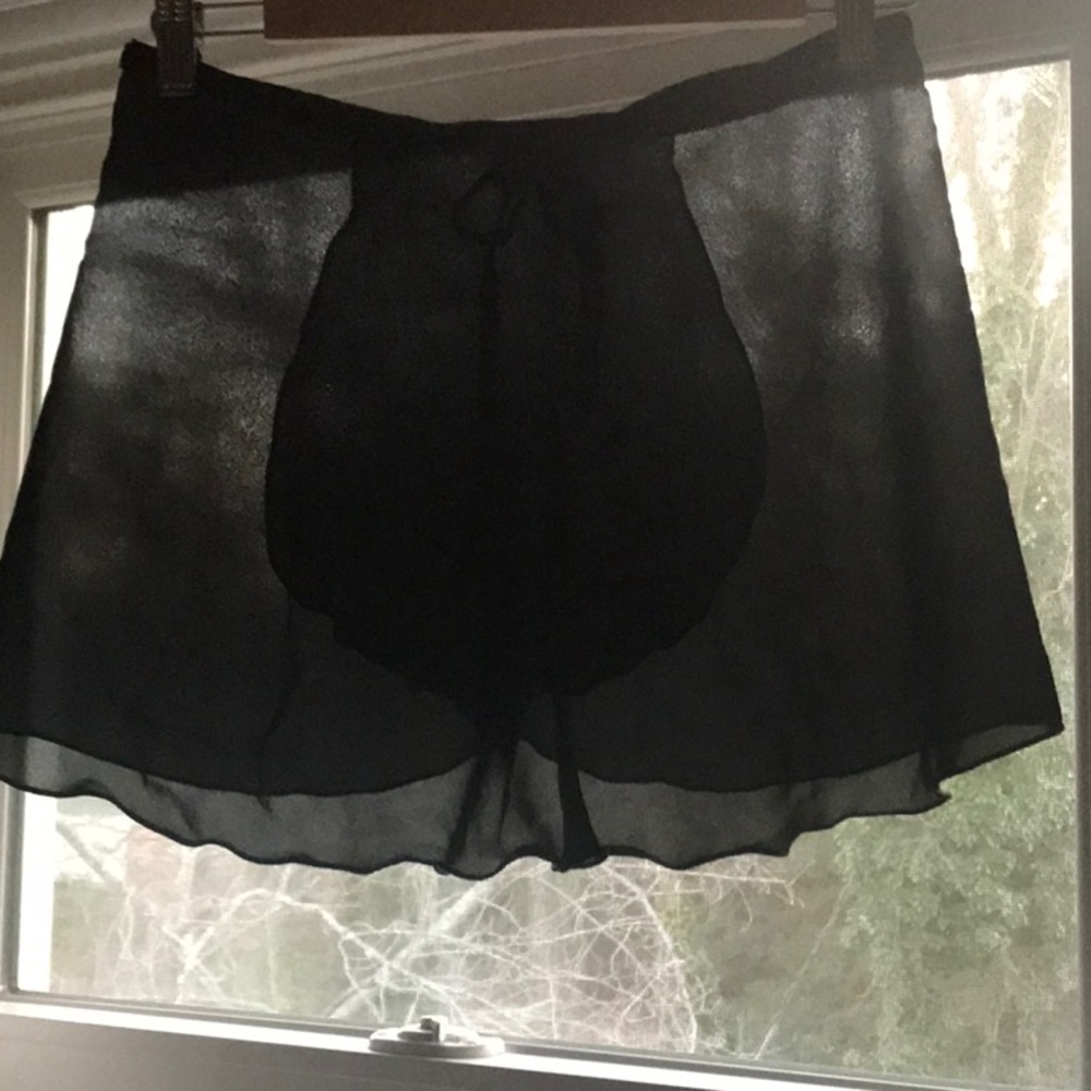 Mirella One Size Black Wrap Tie Skirt